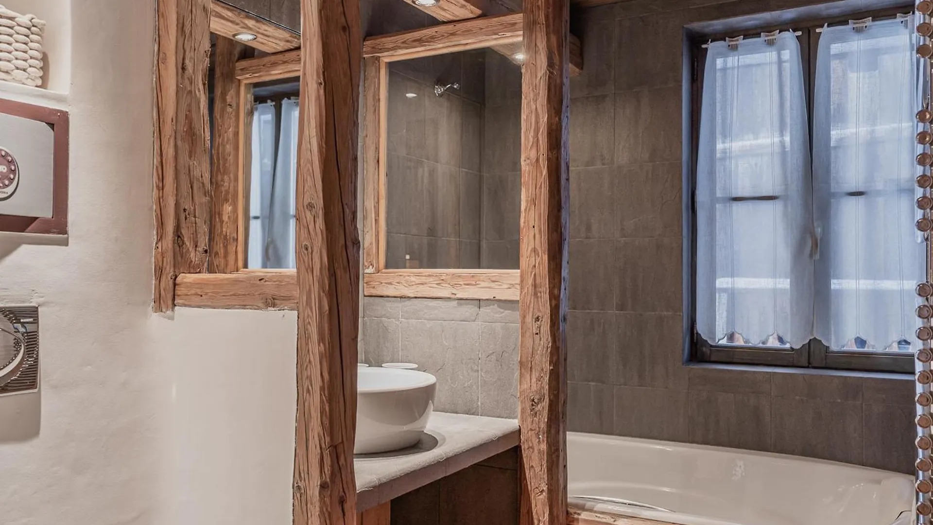 Chalet De Luxe A Val-D'Isere Pour 8 Pers Avec Confort Inclus - Fr-1-844-7 法国
